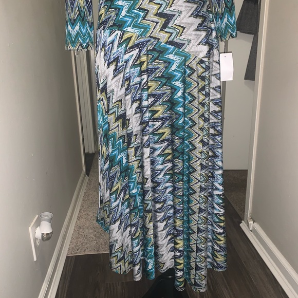 Simply Beautiful - Picture 3 of 3